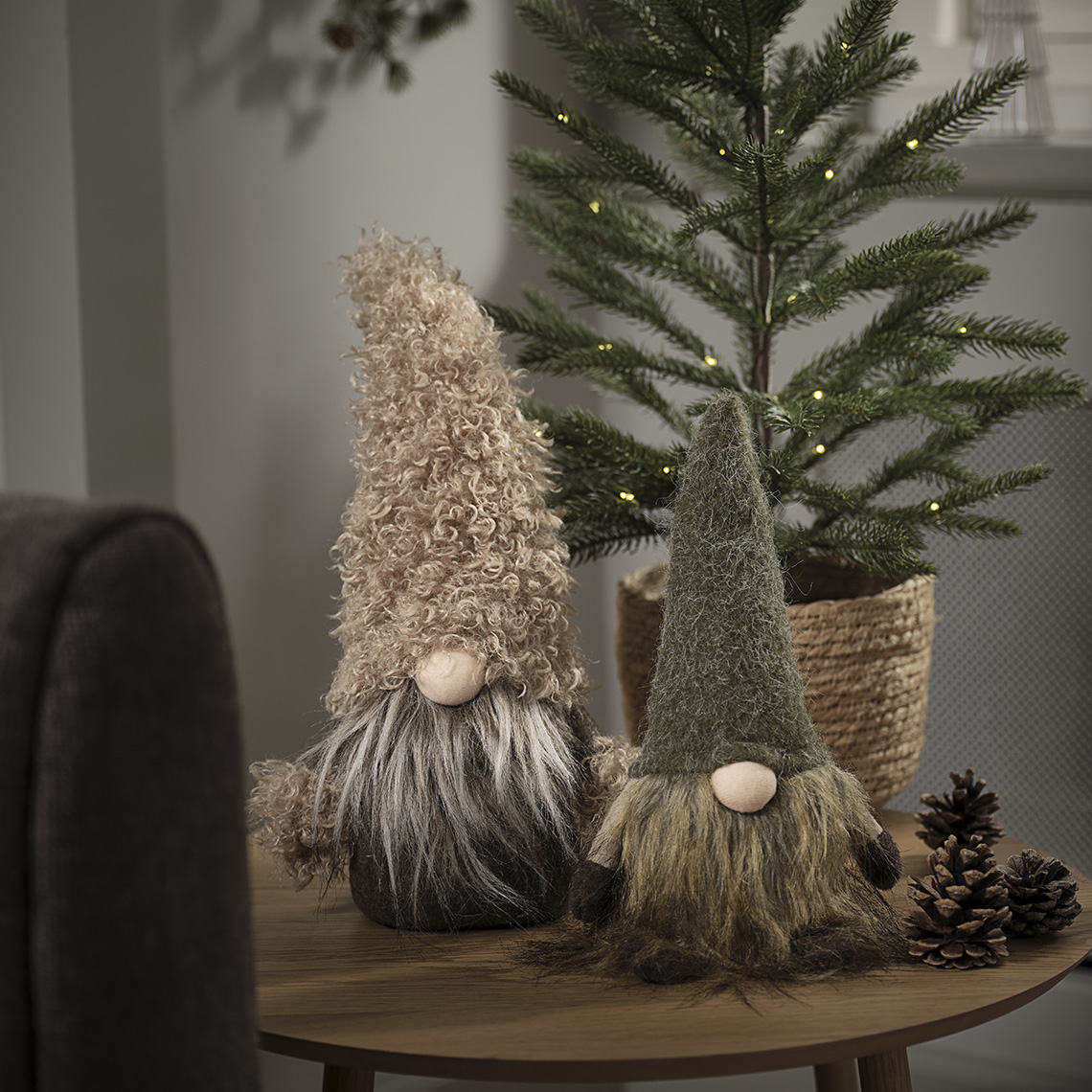 Set di 2 federe decorative natalizie per soggiorno, motivo albero di Natale ricamato, bianco, 45 x 45 cm | Leroy Merlin